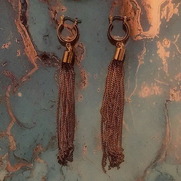 Long gold chain Earings. - Picture 1 of 1